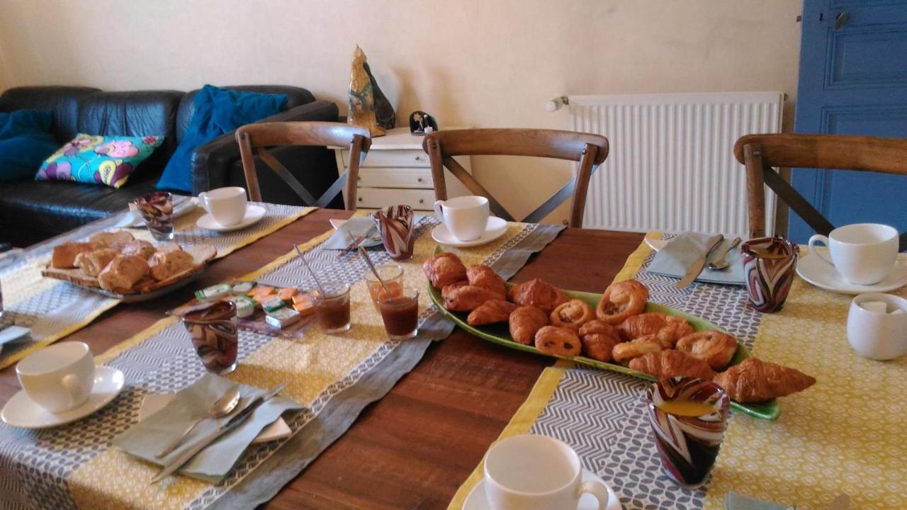 Autan Des Couleurs Bed & Breakfast อัลบี ภายนอก รูปภาพ
